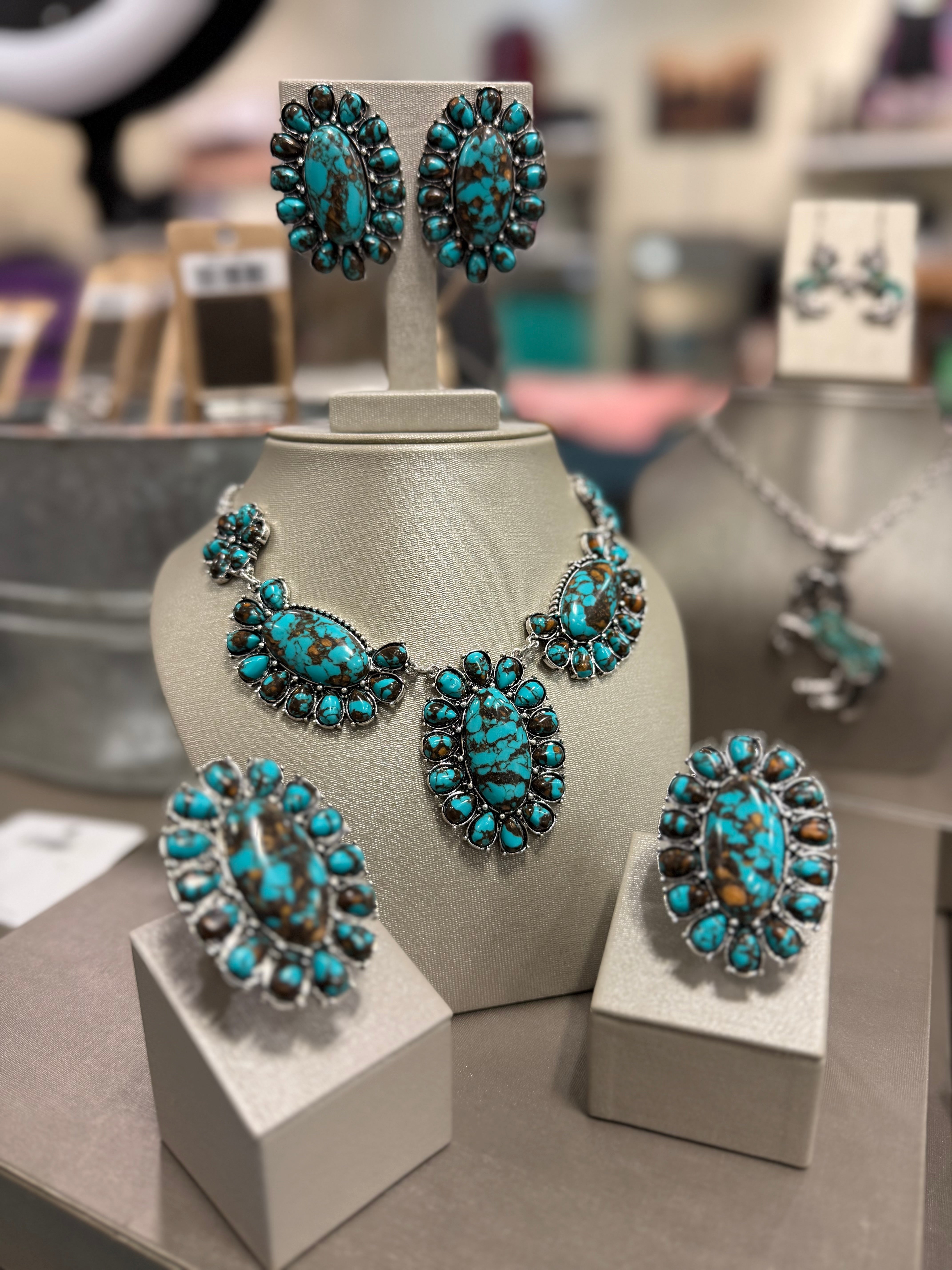 Turquoise Natural Cluster Pendant Necklace – Asdzaa Boutique