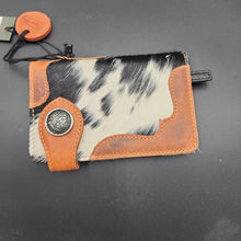 Load image into Gallery viewer, Cowhide Black/White Leather Card Holder Concho Button
