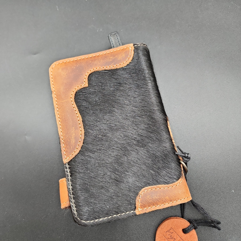 Cowhide Black/White Leather Card Holder Concho Button