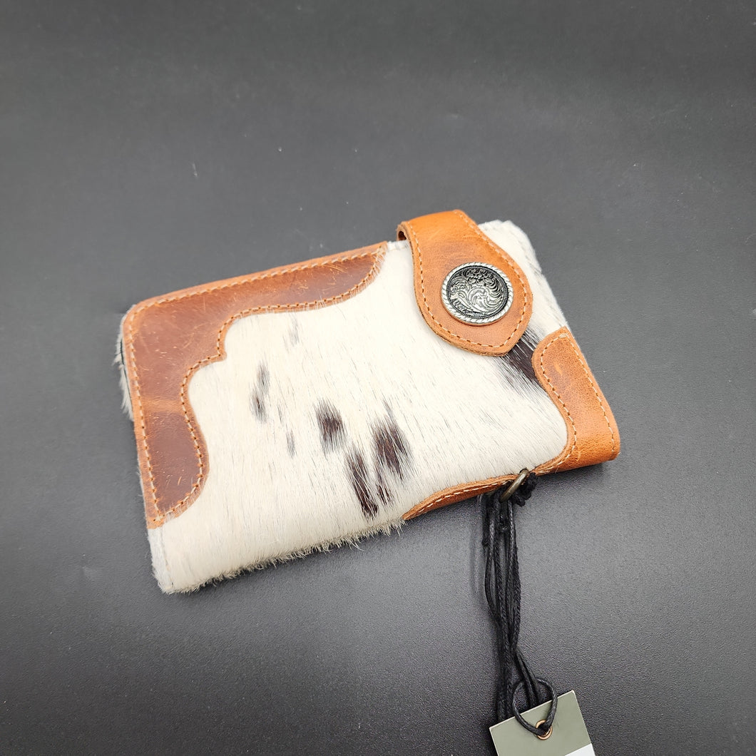 White/Black Cowhide Cardholder with Concho Button