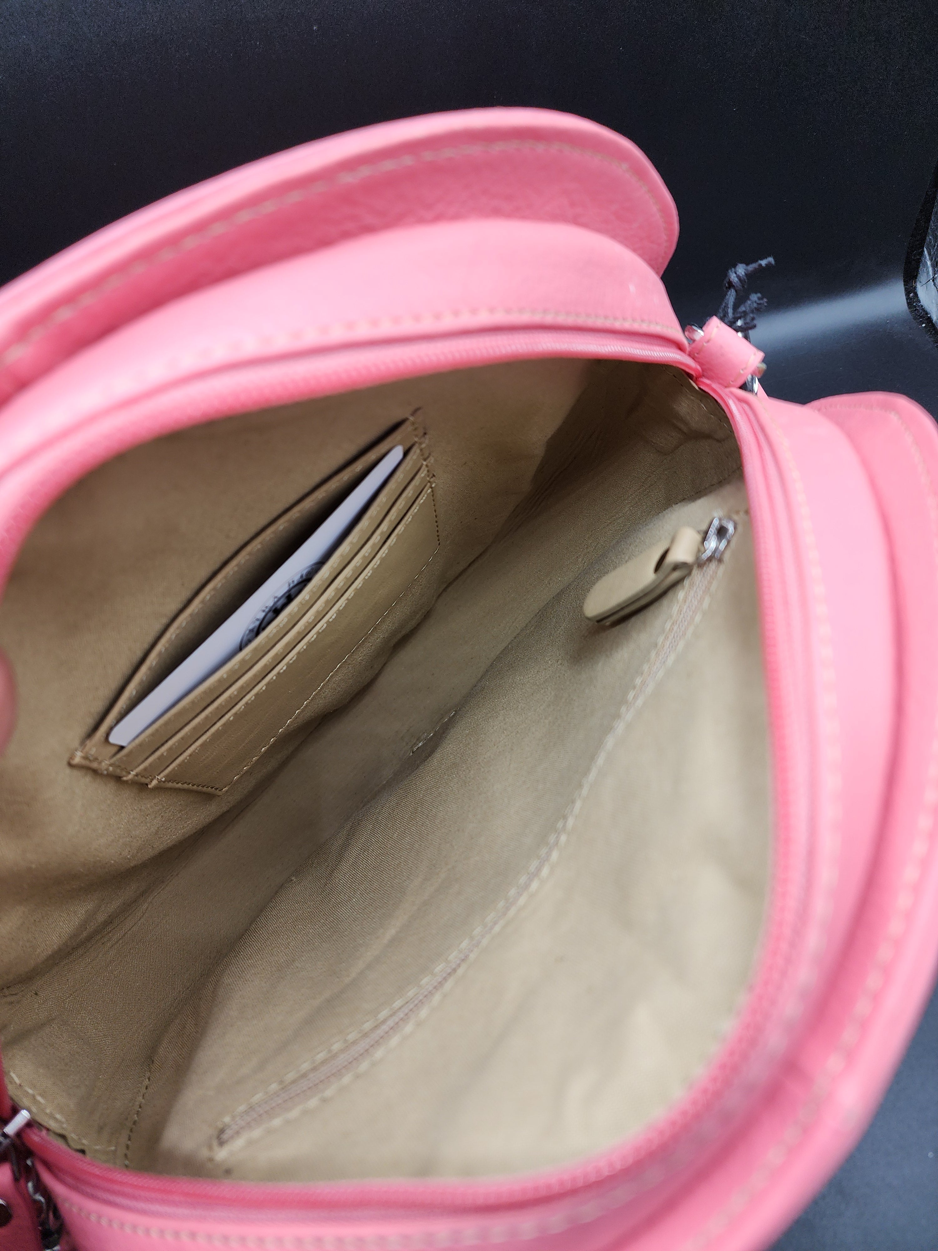 Magna Falls Round Tooled Bag