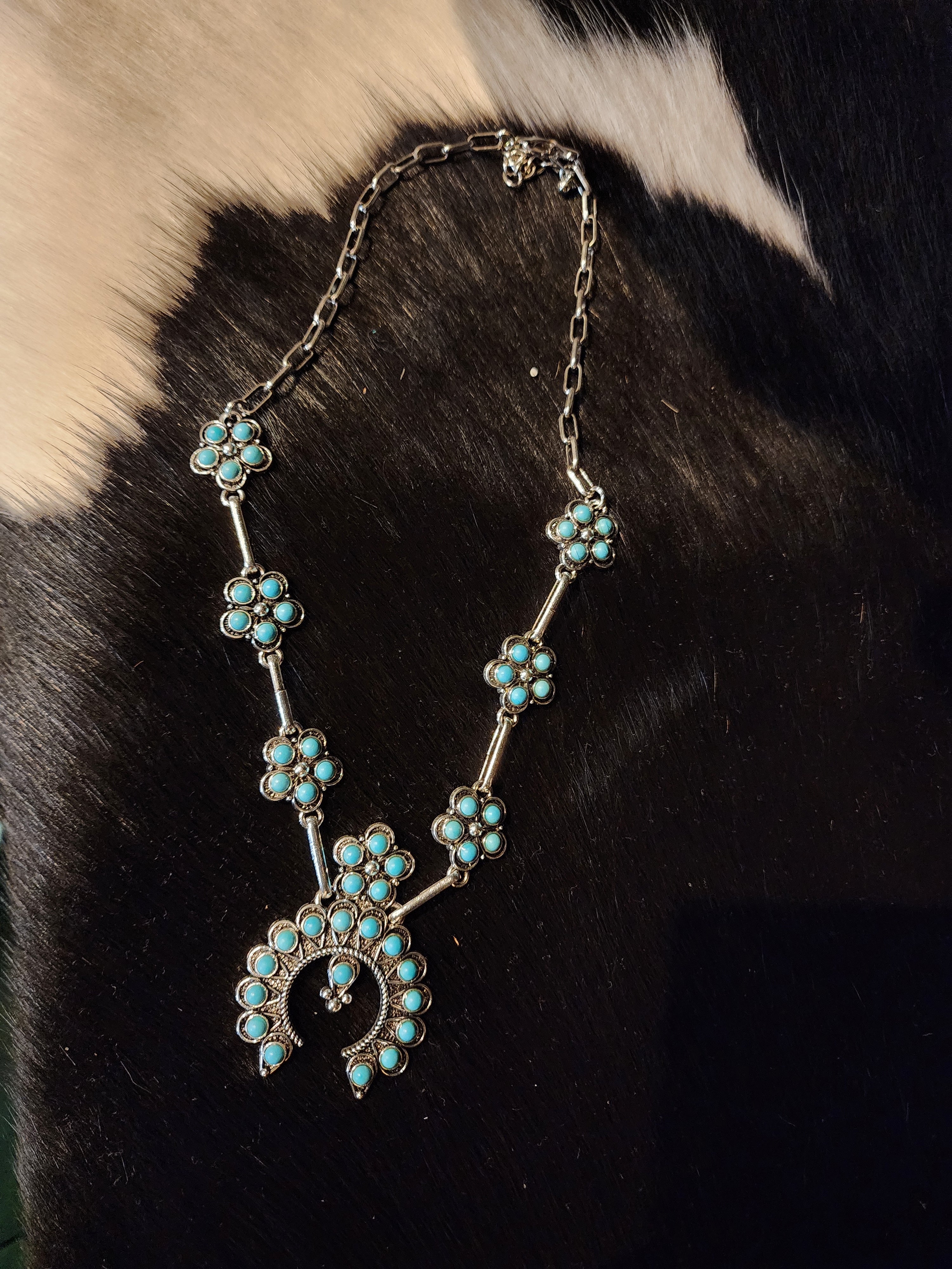 Floral Mini Cluster Necklace