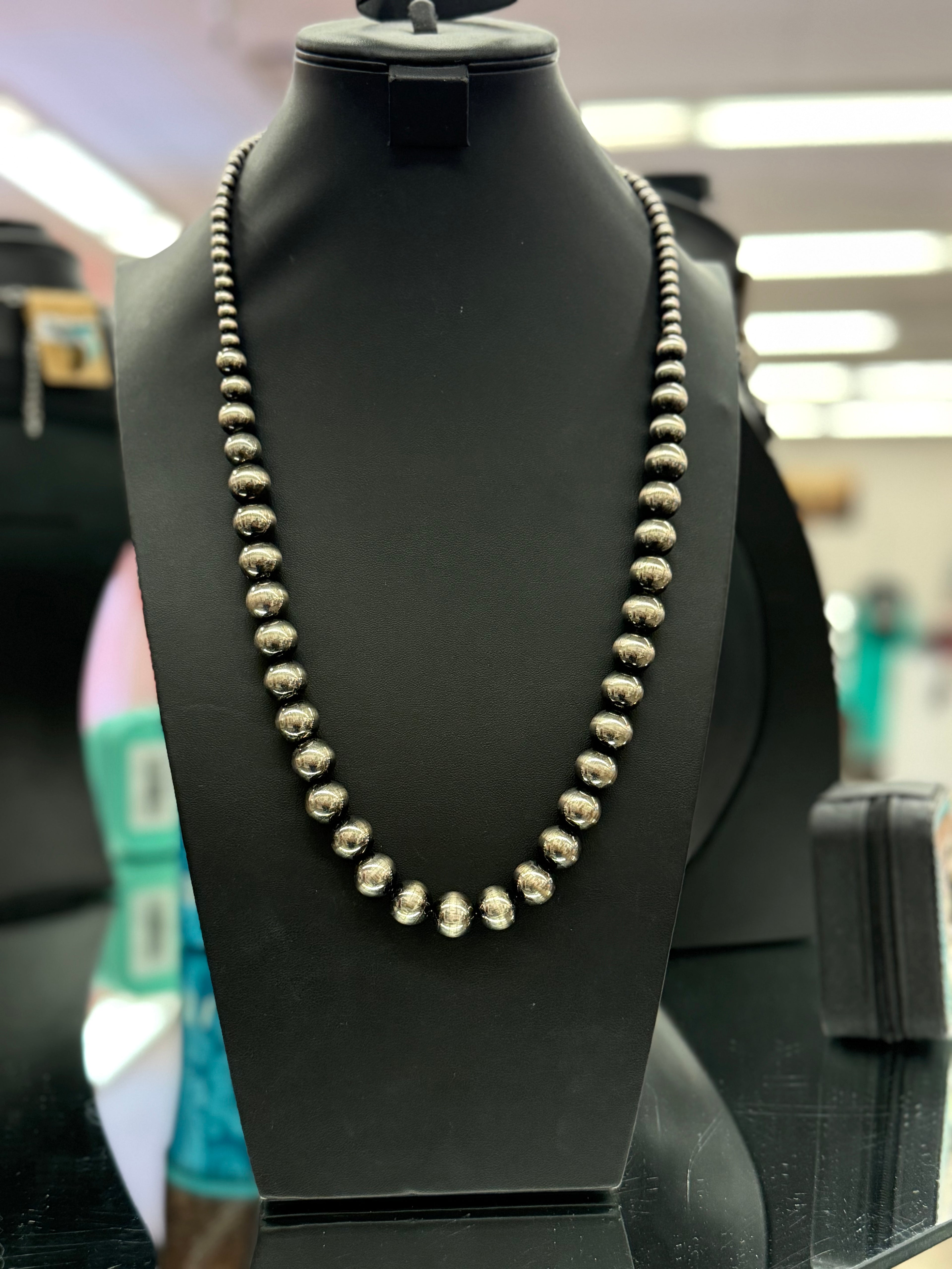 Single Layer Pearl Bead Necklace