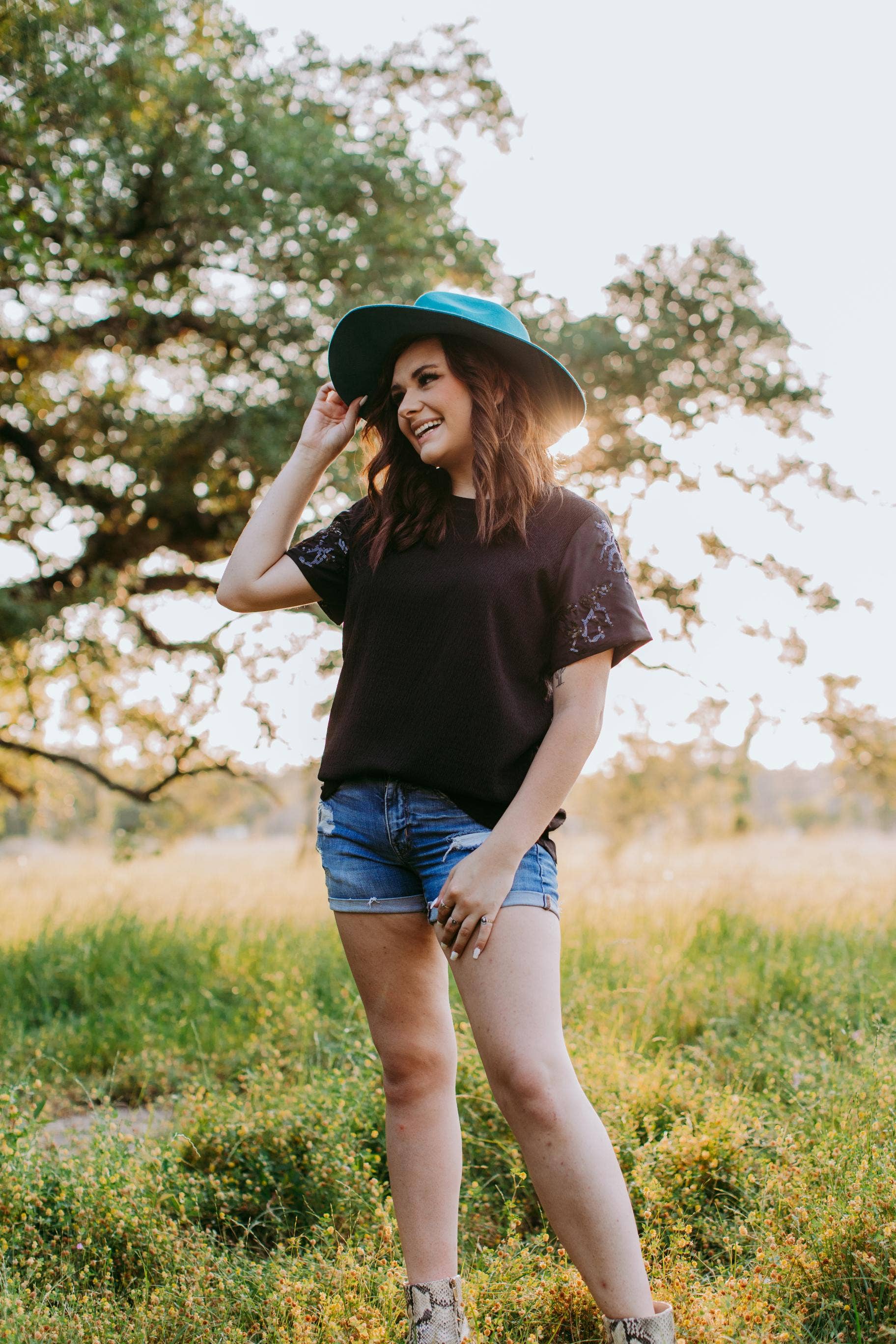 Sequins Horse Sleeve Blouse