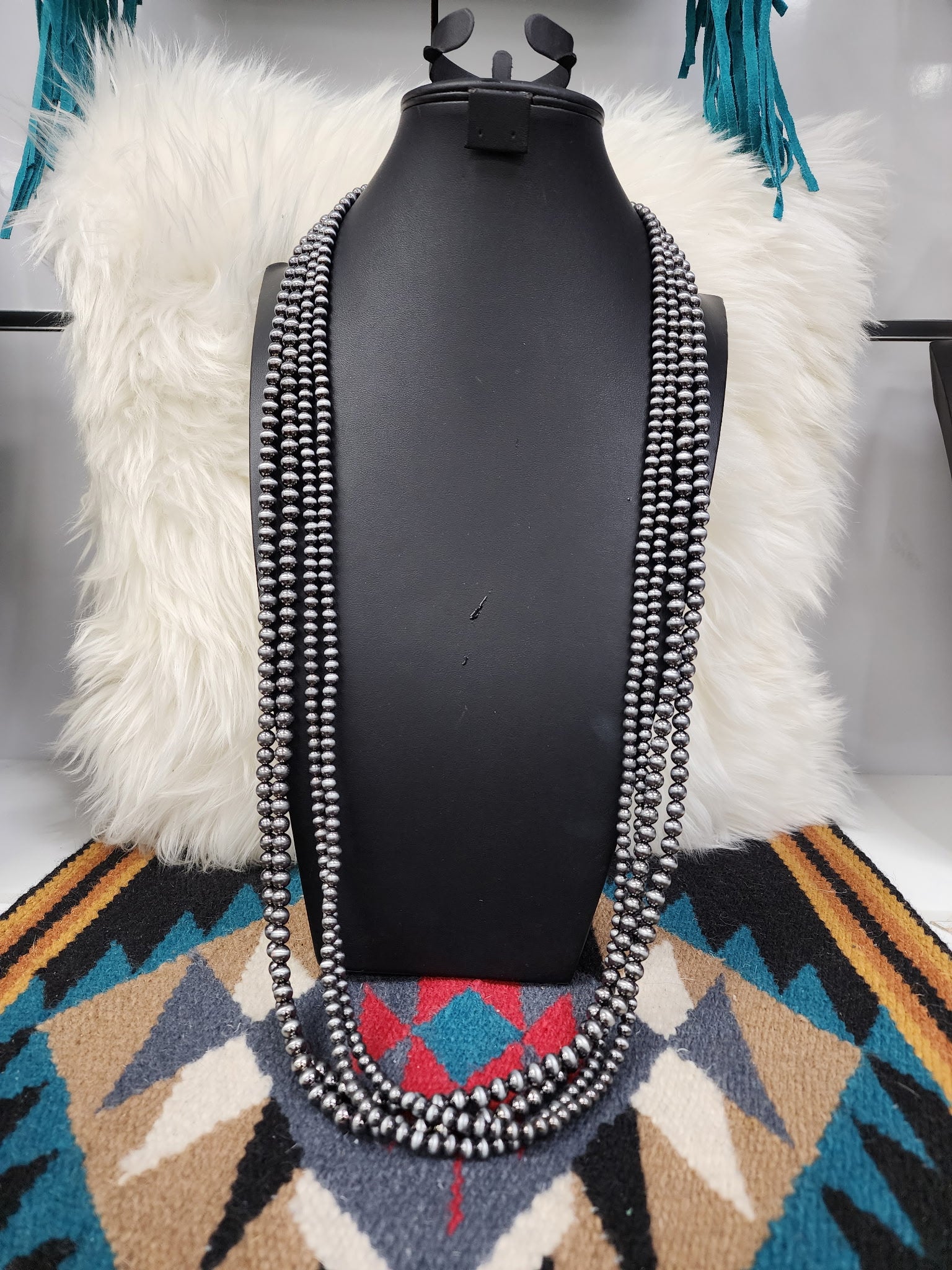 4-Layer Long Gorgeous Pearls