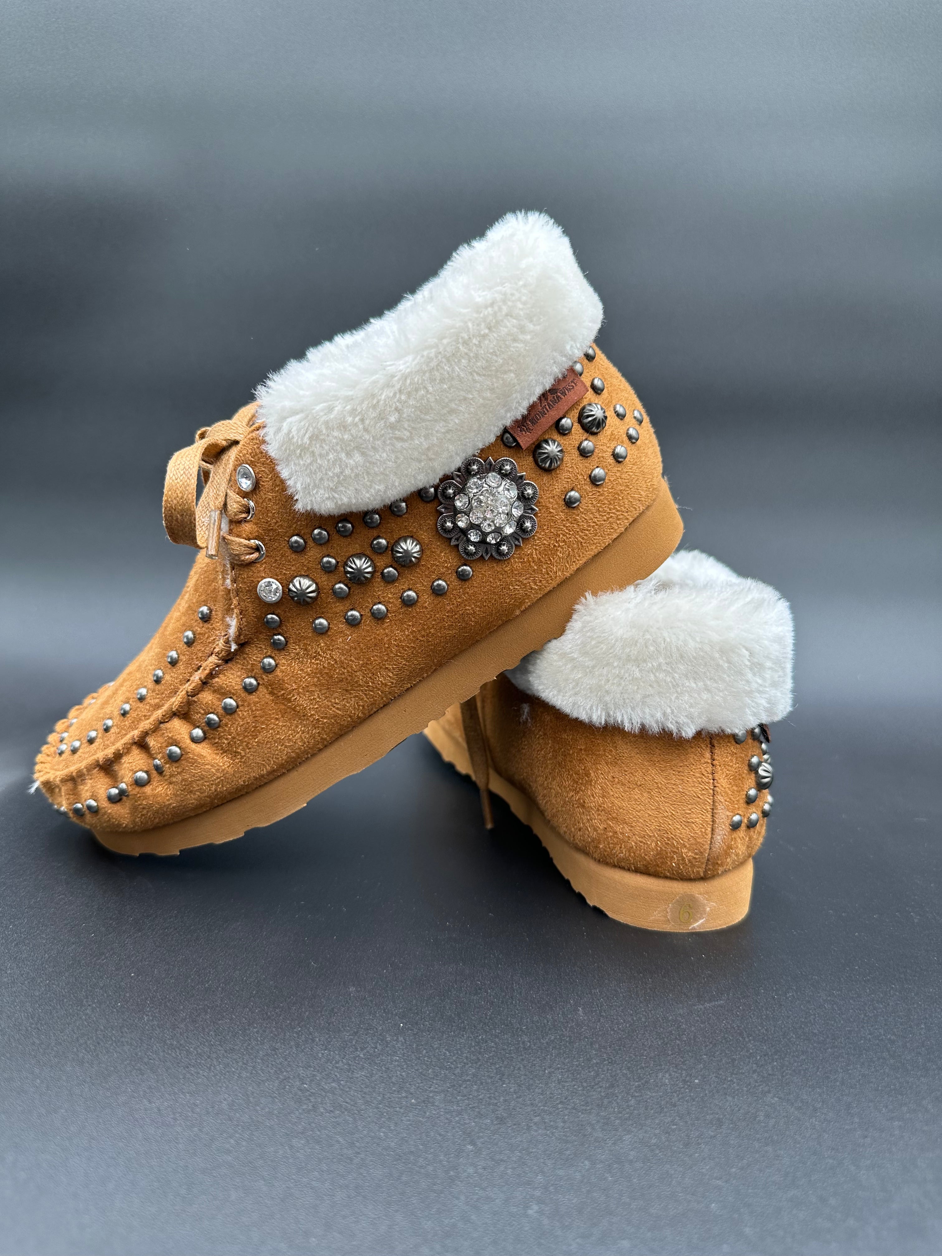 Montana West Brown Concho Lux Moccasins – Asdzaa Boutique