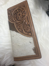 Load image into Gallery viewer, Men&#39;s Long Tooled Leather Wallet
