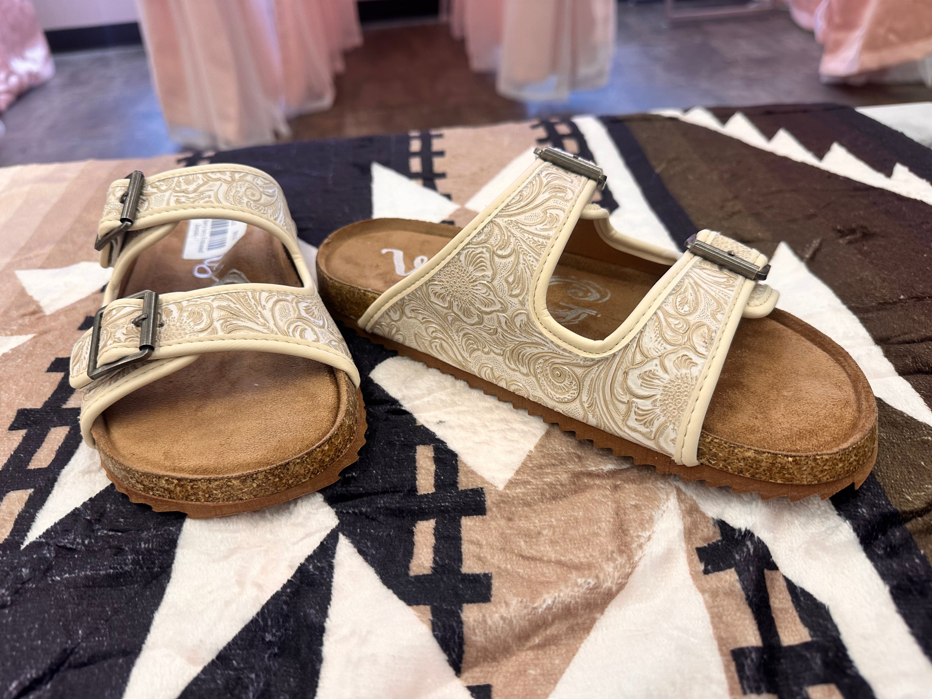 Very Barry Ivory Embossed Sandals