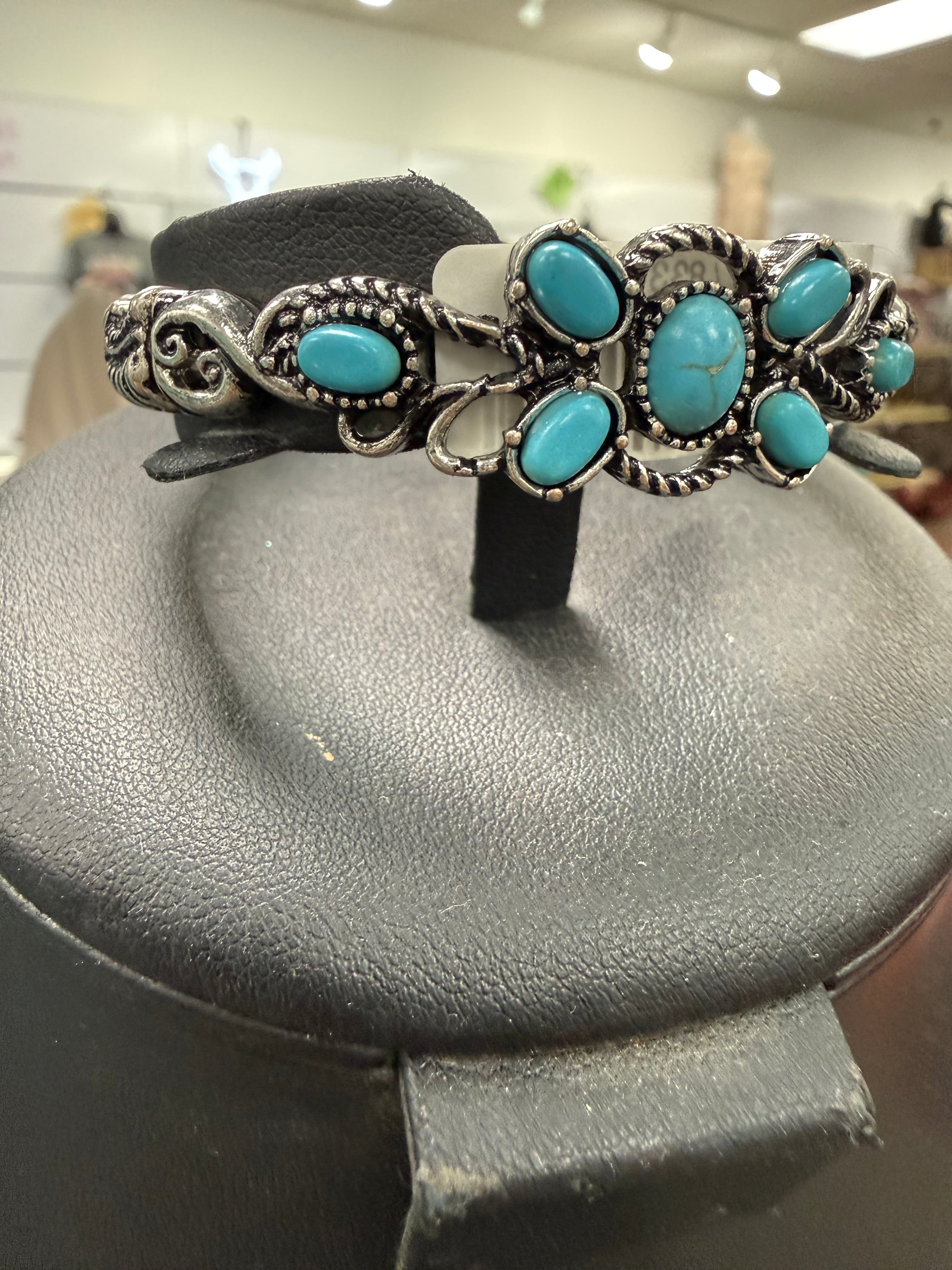 Turquoise Floral Stretch Bracelet