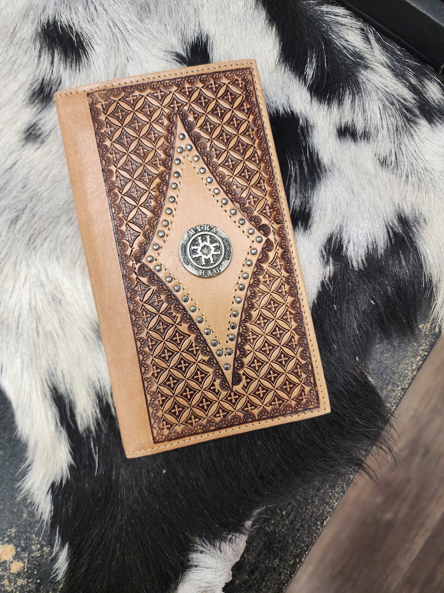 Star Weave Tooled Concho Men's Wallet