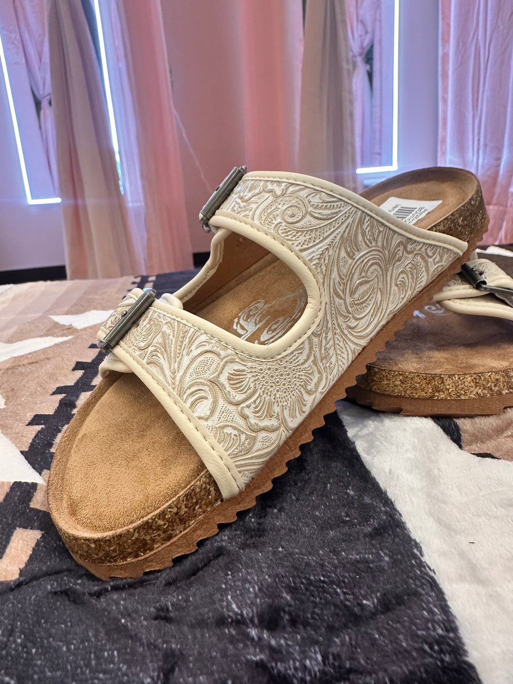 Very Barry Ivory Embossed Sandals