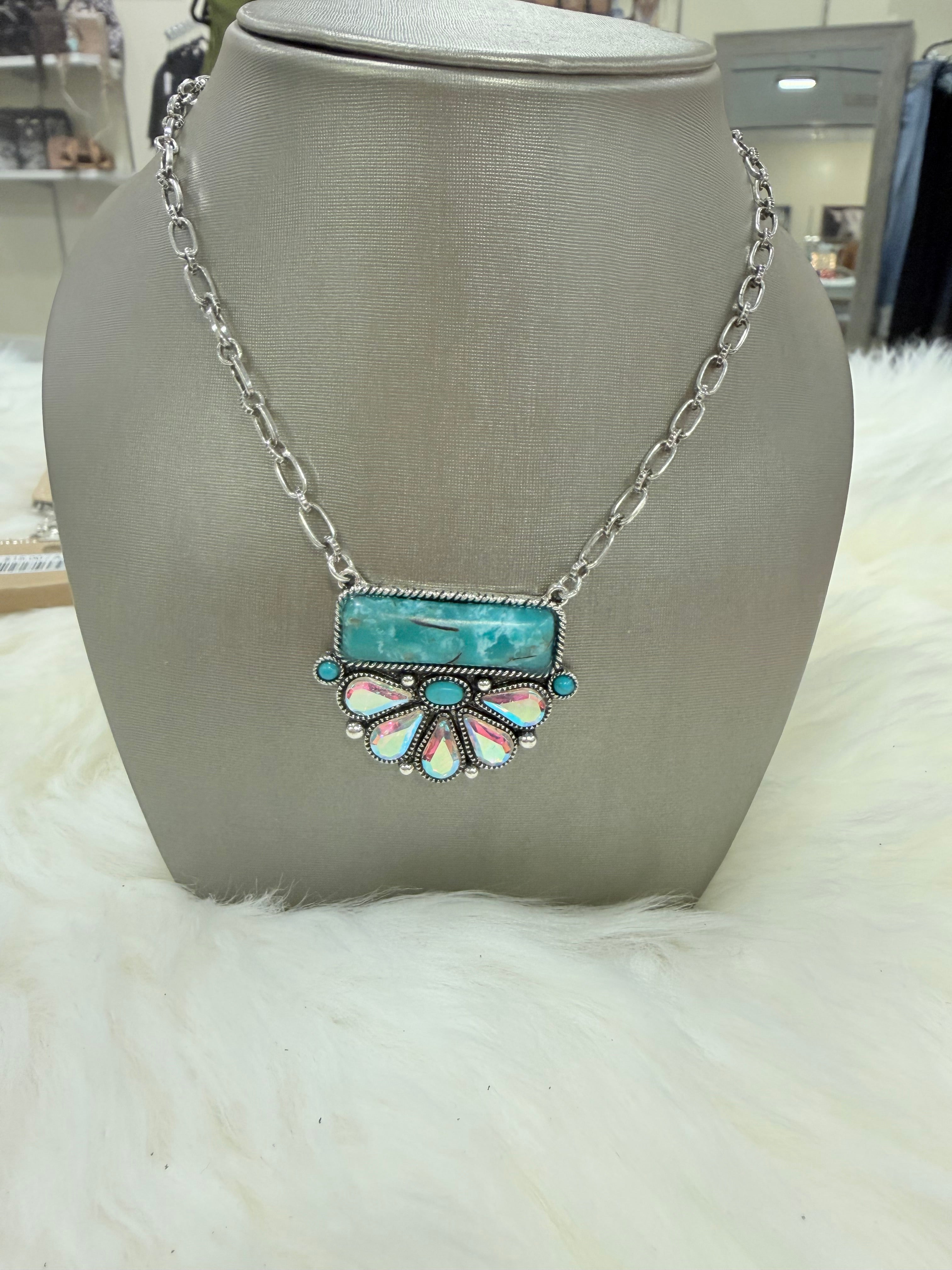 Turquosie Bar Cluster Pendant Necklace