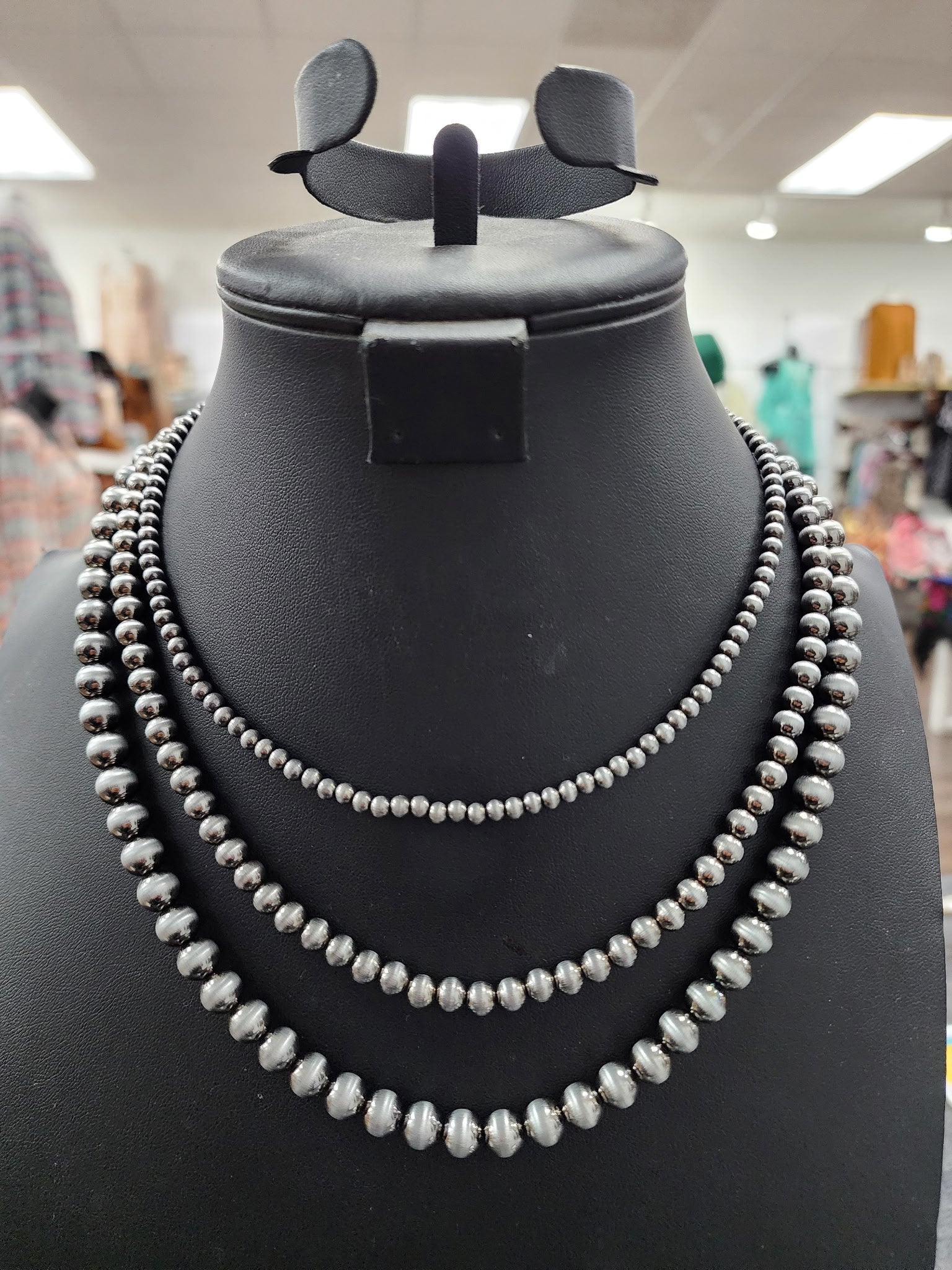 Silver 3-Layer Pearl Necklace