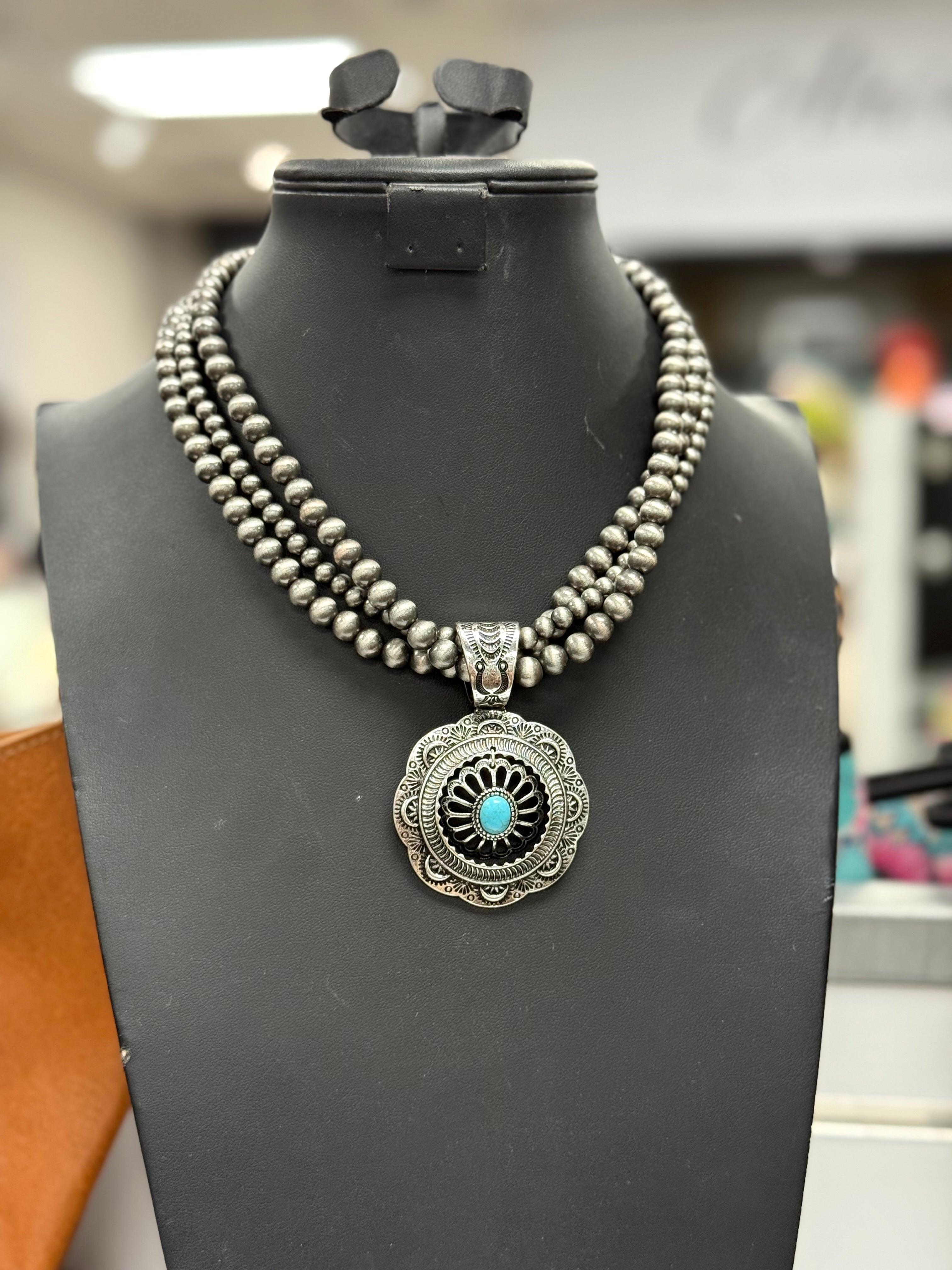 Floral Concho Layered Pearl Necklace