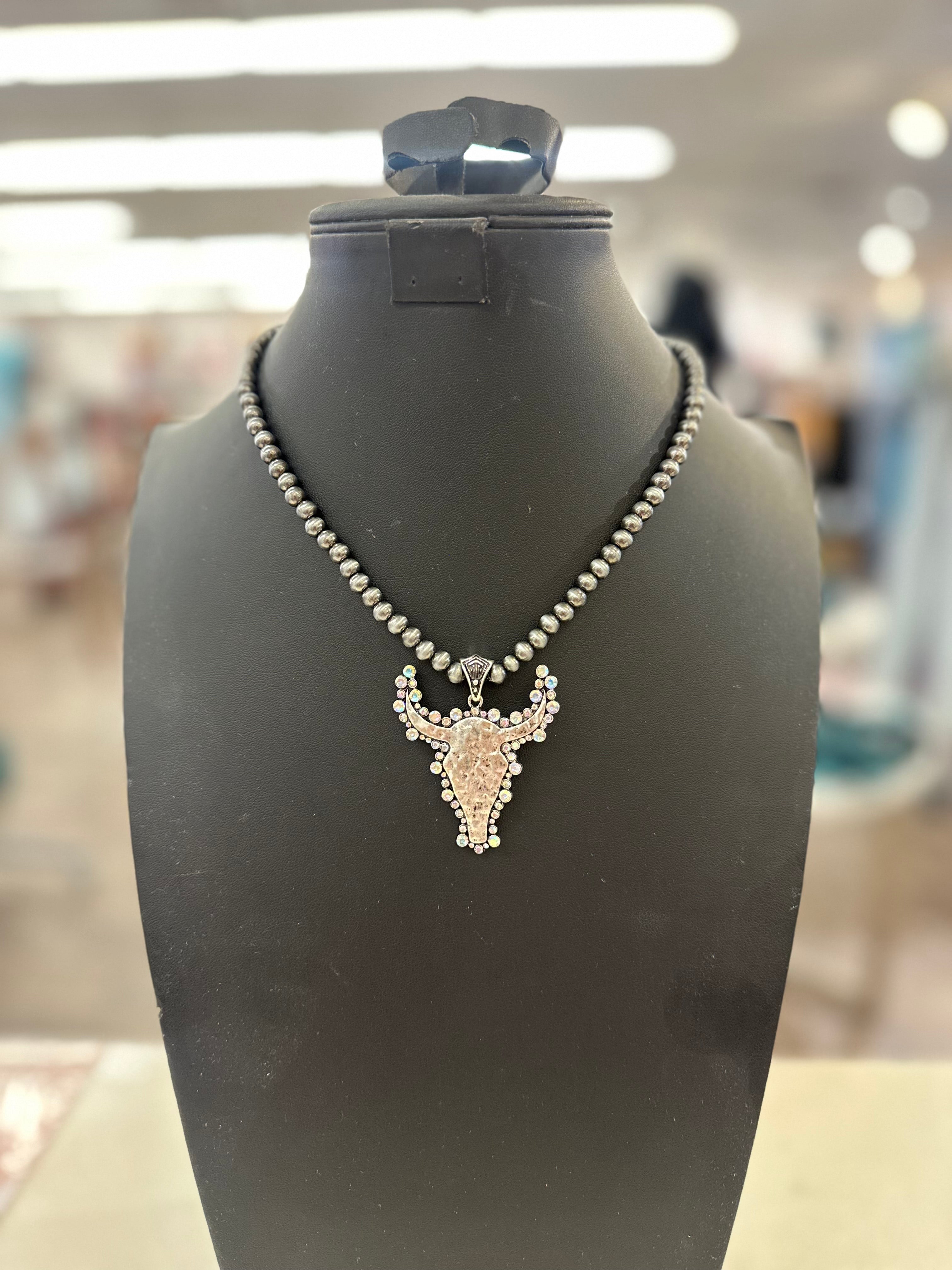 Crystal Steer Pearl Necklace