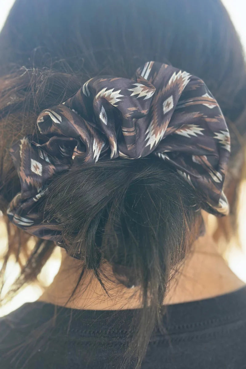 Backburn Scrunchie