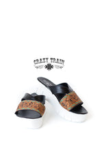 Load image into Gallery viewer, Buckstitched Leather Print Sandals
