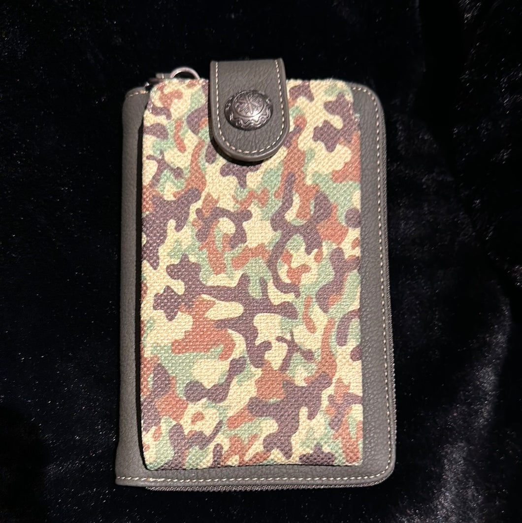 Green Camo Phone Wallet Crossbody