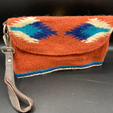 Load image into Gallery viewer, CW7 Rust Southwestern Woven Clutch Purse
