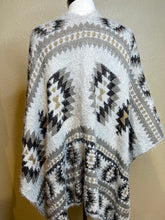 Load image into Gallery viewer, Grey Knit Southwestern Design Wrap One Size
