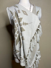 Load image into Gallery viewer, Beige Southwestern Design Vest
