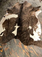 Load image into Gallery viewer, Cowhide #34 Bindle Hide
