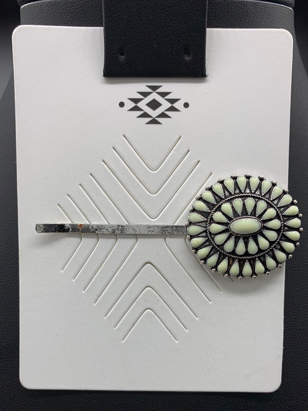 #781H White Cluster Inspired Hair Pin