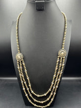 Load image into Gallery viewer, Gold Rhinestone Layer Pearl Necklace
